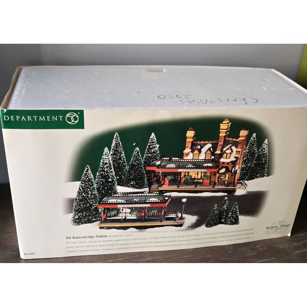 Department 56 Dickens Village Old Queensbridge Station Lighted 2 Piece dept 56